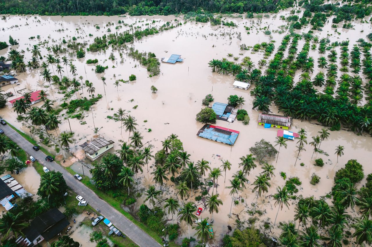 Drone shot capturing extensive flooding in Kijal, Malaysia village.